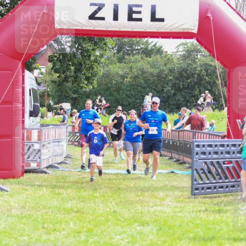 21.06.2026 - 29. Vierlanden-Triathlon Andreas Tolksdorf http://msf.ph/oto/9915143 21.06.2026 11:35:10 Ziel 438, 606, 618 meine-sportfotos.de