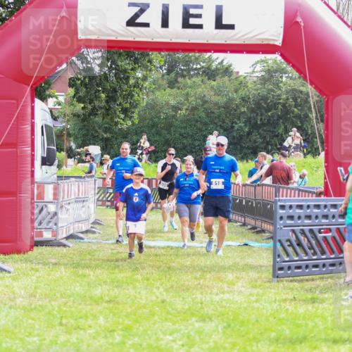 21.06.2026 - 29. Vierlanden-Triathlon Andreas Tolksdorf http://msf.ph/oto/9915144 21.06.2026 11:35:10 Ziel 438, 606, 618 meine-sportfotos.de