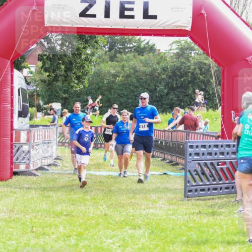 21.06.2026 - 29. Vierlanden-Triathlon Andreas Tolksdorf http://msf.ph/oto/9915147 21.06.2026 11:35:10 Ziel 438, 606, 618 meine-sportfotos.de