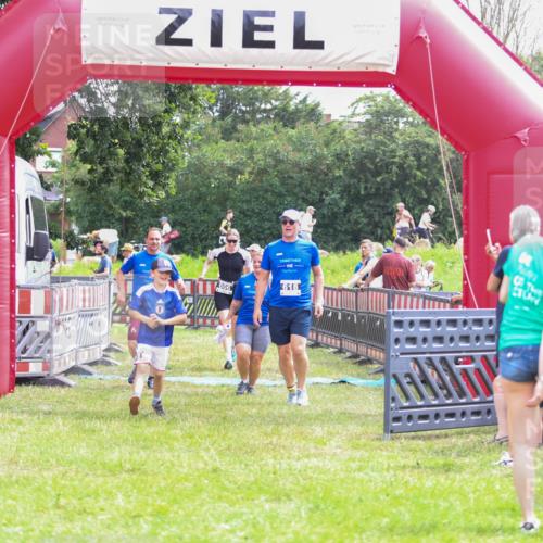 21.06.2026 - 29. Vierlanden-Triathlon Andreas Tolksdorf http://msf.ph/oto/9915151 21.06.2026 11:35:10 Ziel 438, 606, 618 meine-sportfotos.de