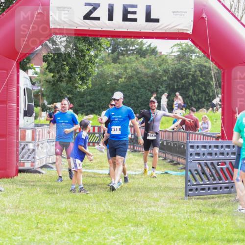 21.06.2026 - 29. Vierlanden-Triathlon Andreas Tolksdorf http://msf.ph/oto/9915156 21.06.2026 11:35:11 Ziel 438, 606, 618 meine-sportfotos.de