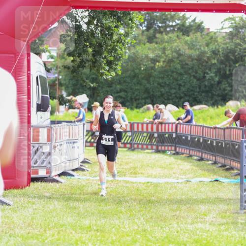 21.06.2026 - 29. Vierlanden-Triathlon Andreas Tolksdorf http://msf.ph/oto/9915184 21.06.2026 11:35:36 Ziel 485, 511 meine-sportfotos.de