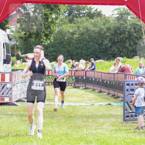 21.06.2026 - 29. Vierlanden-Triathlon Andreas Tolksdorf http://msf.ph/oto/9915192 21.06.2026 11:35:38 Ziel 485, 511 meine-sportfotos.de