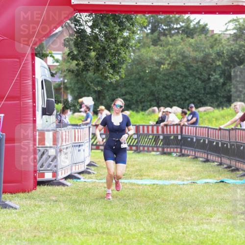 21.06.2026 - 29. Vierlanden-Triathlon Andreas Tolksdorf http://msf.ph/oto/9915200 21.06.2026 11:35:58 Ziel 517 meine-sportfotos.de