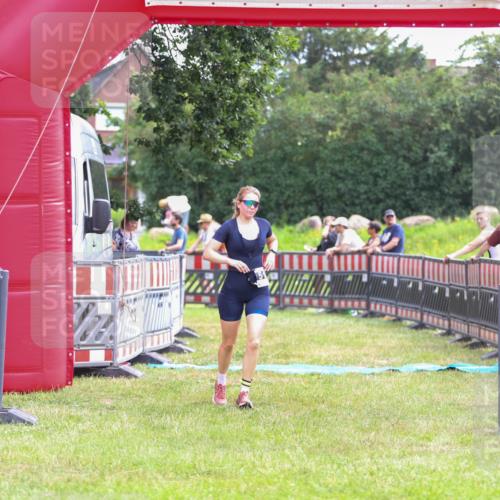 21.06.2026 - 29. Vierlanden-Triathlon Andreas Tolksdorf http://msf.ph/oto/9915203 21.06.2026 11:35:58 Ziel 517 meine-sportfotos.de