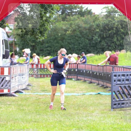 21.06.2026 - 29. Vierlanden-Triathlon Andreas Tolksdorf http://msf.ph/oto/9915206 21.06.2026 11:35:59 Ziel 517 meine-sportfotos.de