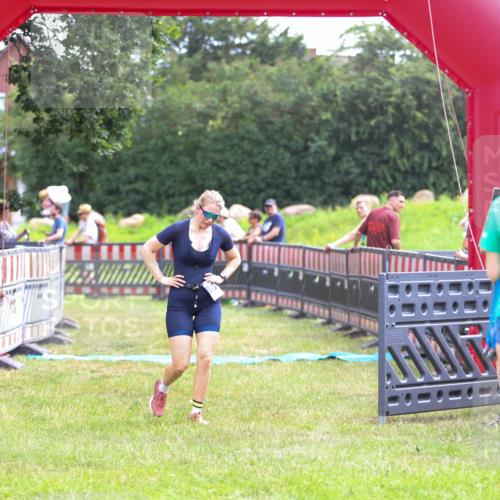 21.06.2026 - 29. Vierlanden-Triathlon Andreas Tolksdorf http://msf.ph/oto/9915210 21.06.2026 11:35:59 Ziel 517 meine-sportfotos.de