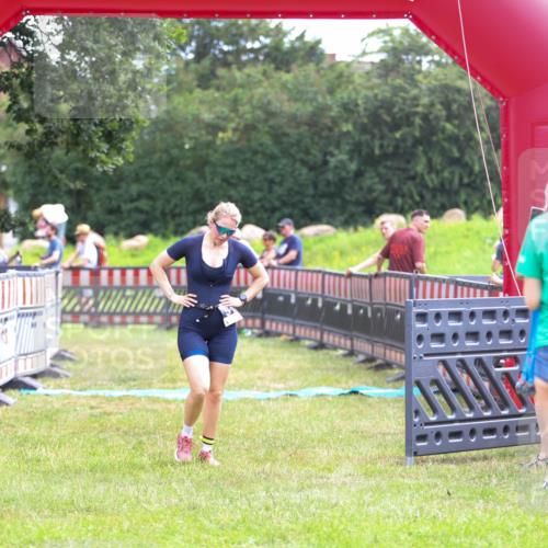 21.06.2026 - 29. Vierlanden-Triathlon Andreas Tolksdorf http://msf.ph/oto/9915212 21.06.2026 11:35:59 Ziel 517 meine-sportfotos.de