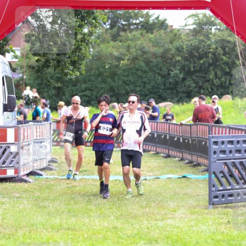 21.06.2026 - 29. Vierlanden-Triathlon Andreas Tolksdorf http://msf.ph/oto/9915213 21.06.2026 11:36:31 Ziel 461, 463, 601, 621 meine-sportfotos.de