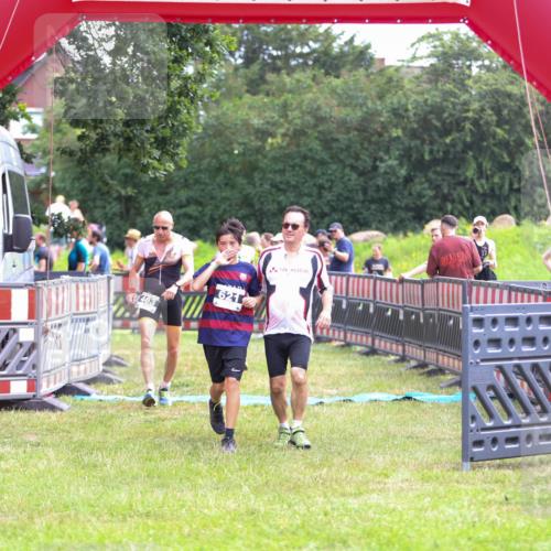 21.06.2026 - 29. Vierlanden-Triathlon Andreas Tolksdorf http://msf.ph/oto/9915215 21.06.2026 11:36:31 Ziel 461, 463, 601, 621 meine-sportfotos.de