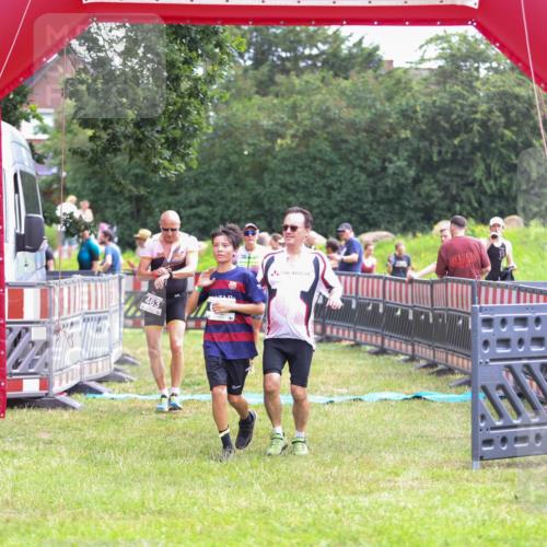21.06.2026 - 29. Vierlanden-Triathlon Andreas Tolksdorf http://msf.ph/oto/9915220 21.06.2026 11:36:31 Ziel 461, 463, 601, 621 meine-sportfotos.de
