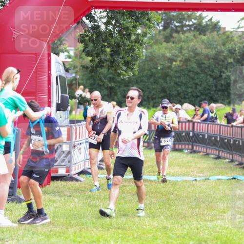21.06.2026 - 29. Vierlanden-Triathlon Andreas Tolksdorf http://msf.ph/oto/9915230 21.06.2026 11:36:33 Ziel 461, 463, 601, 621 meine-sportfotos.de