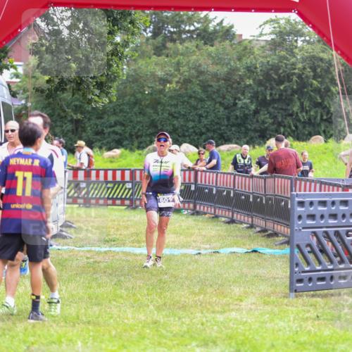 21.06.2026 - 29. Vierlanden-Triathlon Andreas Tolksdorf http://msf.ph/oto/9915232 21.06.2026 11:36:34 Ziel 461, 463, 601 meine-sportfotos.de