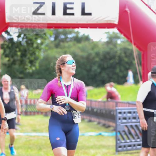 21.06.2026 - 29. Vierlanden-Triathlon Andreas Tolksdorf http://msf.ph/oto/9915254 21.06.2026 11:37:00 Ziel 400, 516, 518, 553 meine-sportfotos.de