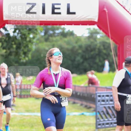 21.06.2026 - 29. Vierlanden-Triathlon Andreas Tolksdorf http://msf.ph/oto/9915256 21.06.2026 11:37:00 Ziel 400, 516, 518, 553 meine-sportfotos.de