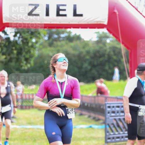 21.06.2026 - 29. Vierlanden-Triathlon Andreas Tolksdorf http://msf.ph/oto/9915257 21.06.2026 11:37:00 Ziel 400, 516, 518, 553 meine-sportfotos.de