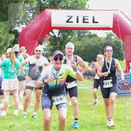 21.06.2026 - 29. Vierlanden-Triathlon Andreas Tolksdorf http://msf.ph/oto/9915284 21.06.2026 11:37:13 Ziel 518, 553 meine-sportfotos.de
