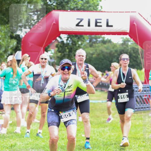 21.06.2026 - 29. Vierlanden-Triathlon Andreas Tolksdorf http://msf.ph/oto/9915285 21.06.2026 11:37:13 Ziel 518, 553 meine-sportfotos.de