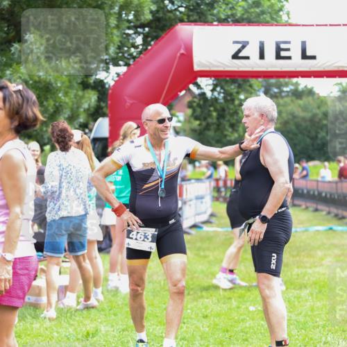 21.06.2026 - 29. Vierlanden-Triathlon Andreas Tolksdorf http://msf.ph/oto/9915298 21.06.2026 11:37:19 Ziel  meine-sportfotos.de