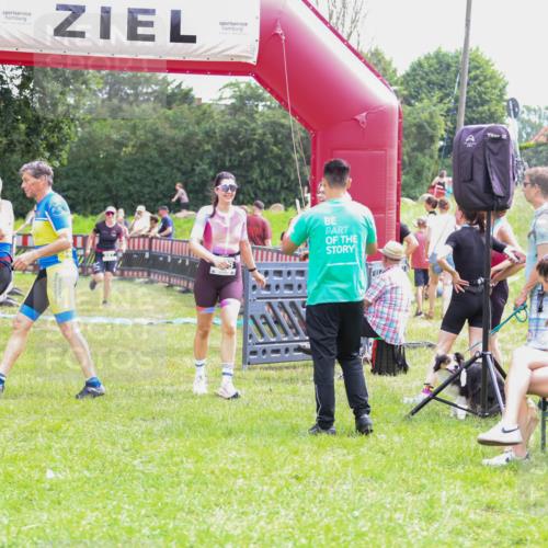 21.06.2026 - 29. Vierlanden-Triathlon Andreas Tolksdorf http://msf.ph/oto/9915317 21.06.2026 11:39:08 Ziel 543, 587 meine-sportfotos.de