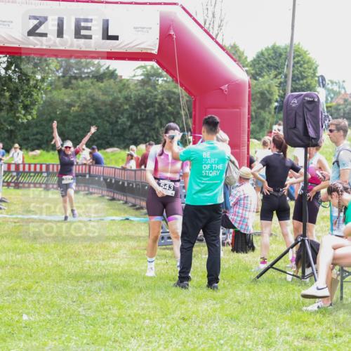 21.06.2026 - 29. Vierlanden-Triathlon Andreas Tolksdorf http://msf.ph/oto/9915322 21.06.2026 11:39:09 Ziel 543, 587 meine-sportfotos.de