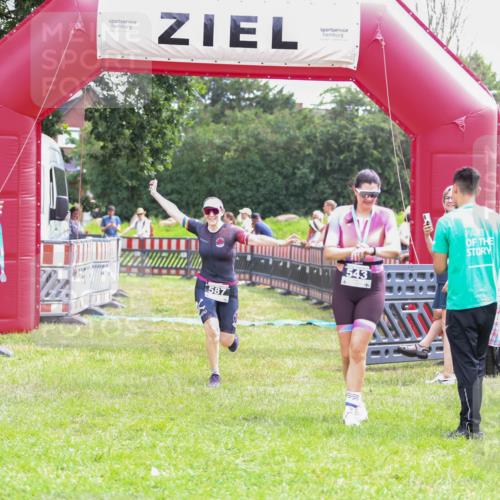 21.06.2026 - 29. Vierlanden-Triathlon Andreas Tolksdorf http://msf.ph/oto/9915330 21.06.2026 11:39:11 Ziel 587 meine-sportfotos.de