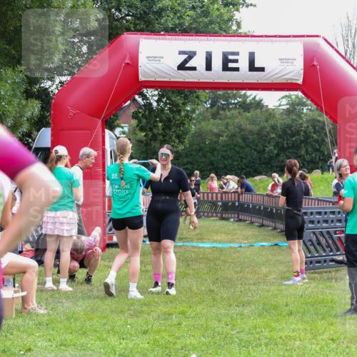 21.06.2026 - 29. Vierlanden-Triathlon Andreas Tolksdorf http://msf.ph/oto/9915345 21.06.2026 11:39:46 Ziel 481, 548, 568 meine-sportfotos.de