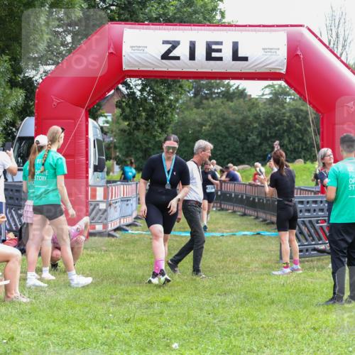 21.06.2026 - 29. Vierlanden-Triathlon Andreas Tolksdorf http://msf.ph/oto/9915357 21.06.2026 11:39:49 Ziel 481, 568 meine-sportfotos.de