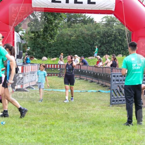 21.06.2026 - 29. Vierlanden-Triathlon Andreas Tolksdorf http://msf.ph/oto/9915364 21.06.2026 11:40:01 Ziel 568 meine-sportfotos.de