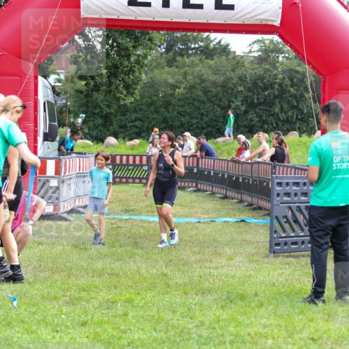 21.06.2026 - 29. Vierlanden-Triathlon Andreas Tolksdorf http://msf.ph/oto/9915366 21.06.2026 11:40:02 Ziel 568 meine-sportfotos.de