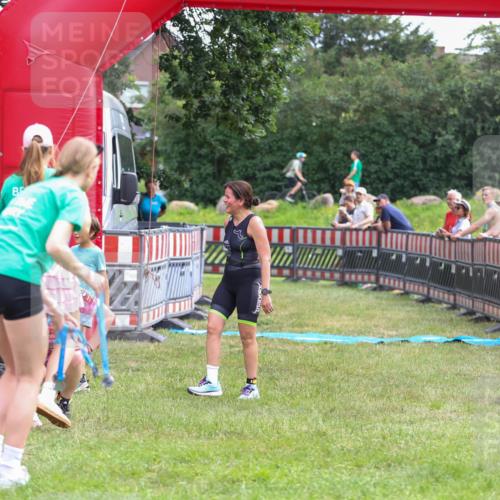 21.06.2026 - 29. Vierlanden-Triathlon Andreas Tolksdorf http://msf.ph/oto/9915372 21.06.2026 11:40:03 Ziel  meine-sportfotos.de