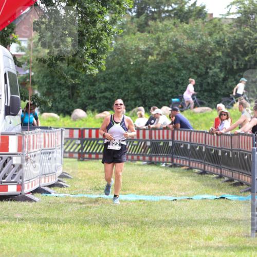 21.06.2026 - 29. Vierlanden-Triathlon Andreas Tolksdorf http://msf.ph/oto/9915373 21.06.2026 11:40:22 Ziel 522 meine-sportfotos.de
