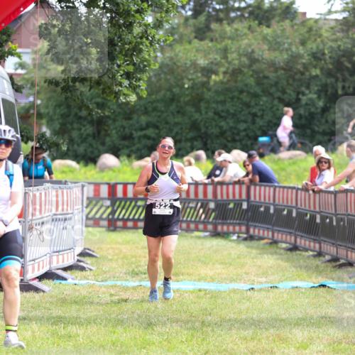 21.06.2026 - 29. Vierlanden-Triathlon Andreas Tolksdorf http://msf.ph/oto/9915380 21.06.2026 11:40:23 Ziel 522 meine-sportfotos.de