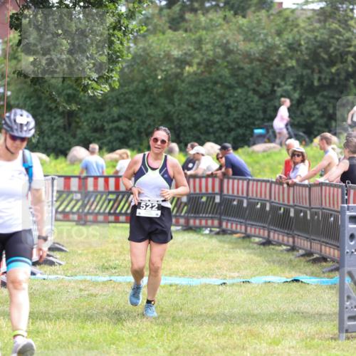 21.06.2026 - 29. Vierlanden-Triathlon Andreas Tolksdorf http://msf.ph/oto/9915383 21.06.2026 11:40:24 Ziel 522 meine-sportfotos.de