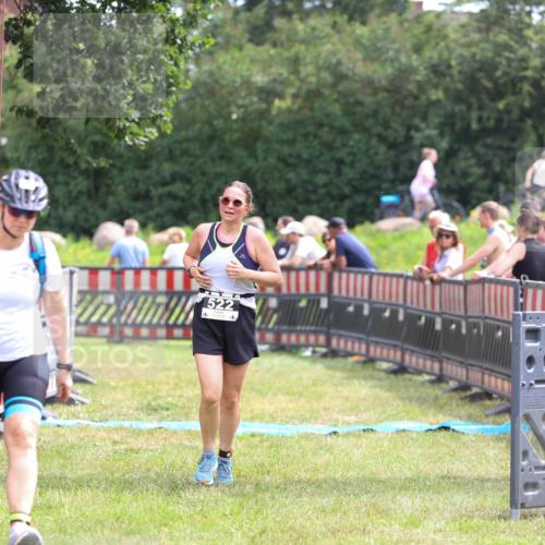 21.06.2026 - 29. Vierlanden-Triathlon Andreas Tolksdorf http://msf.ph/oto/9915384 21.06.2026 11:40:24 Ziel 522 meine-sportfotos.de