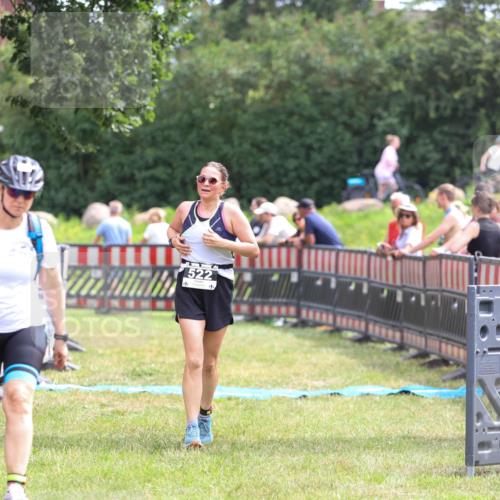 21.06.2026 - 29. Vierlanden-Triathlon Andreas Tolksdorf http://msf.ph/oto/9915385 21.06.2026 11:40:24 Ziel 522 meine-sportfotos.de