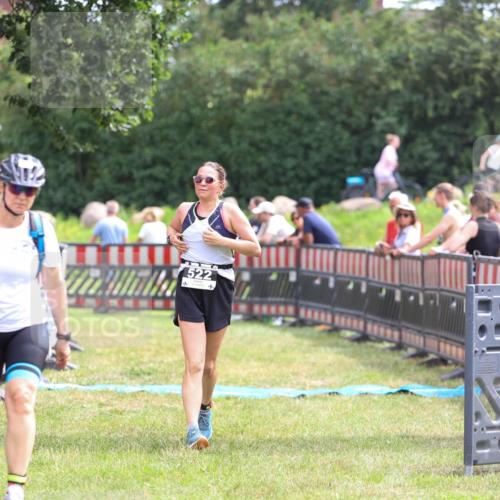 21.06.2026 - 29. Vierlanden-Triathlon Andreas Tolksdorf http://msf.ph/oto/9915386 21.06.2026 11:40:24 Ziel 522 meine-sportfotos.de