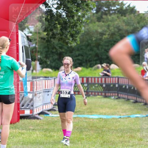 21.06.2026 - 29. Vierlanden-Triathlon Andreas Tolksdorf http://msf.ph/oto/9915436 21.06.2026 11:41:37 Ziel 205, 557, 563, 590 meine-sportfotos.de