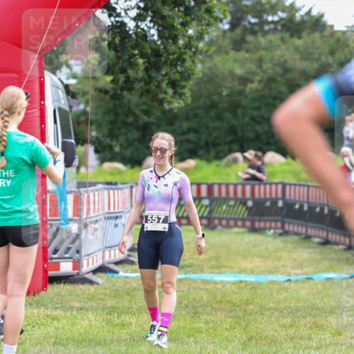 21.06.2026 - 29. Vierlanden-Triathlon Andreas Tolksdorf http://msf.ph/oto/9915438 21.06.2026 11:41:37 Ziel 205, 557, 563, 590 meine-sportfotos.de