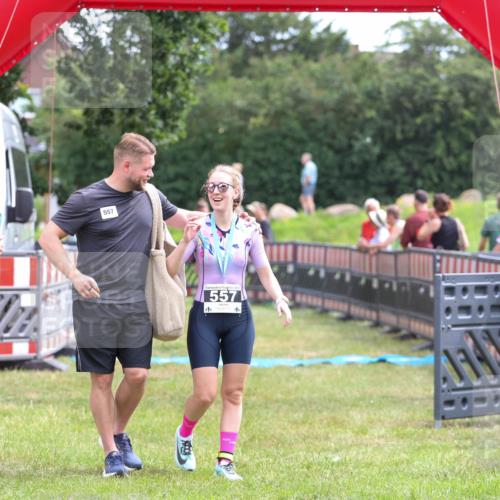 21.06.2026 - 29. Vierlanden-Triathlon Andreas Tolksdorf http://msf.ph/oto/9915441 21.06.2026 11:41:42 Ziel 205, 563, 590 meine-sportfotos.de