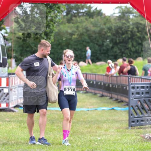 21.06.2026 - 29. Vierlanden-Triathlon Andreas Tolksdorf http://msf.ph/oto/9915444 21.06.2026 11:41:43 Ziel 205, 563, 590 meine-sportfotos.de