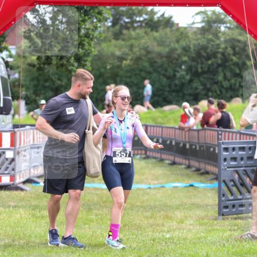 21.06.2026 - 29. Vierlanden-Triathlon Andreas Tolksdorf http://msf.ph/oto/9915446 21.06.2026 11:41:43 Ziel 205, 563, 590 meine-sportfotos.de