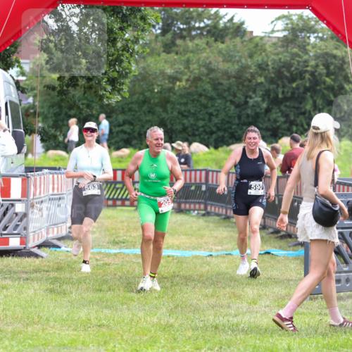21.06.2026 - 29. Vierlanden-Triathlon Andreas Tolksdorf http://msf.ph/oto/9915450 21.06.2026 11:41:48 Ziel 205, 563, 590 meine-sportfotos.de