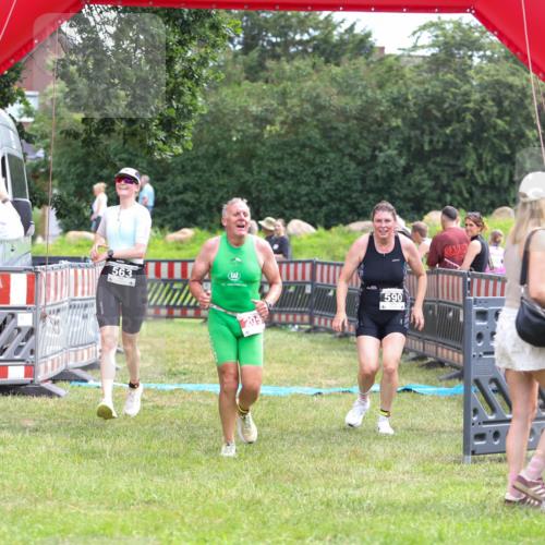 21.06.2026 - 29. Vierlanden-Triathlon Andreas Tolksdorf http://msf.ph/oto/9915453 21.06.2026 11:41:48 Ziel 205, 563, 590 meine-sportfotos.de