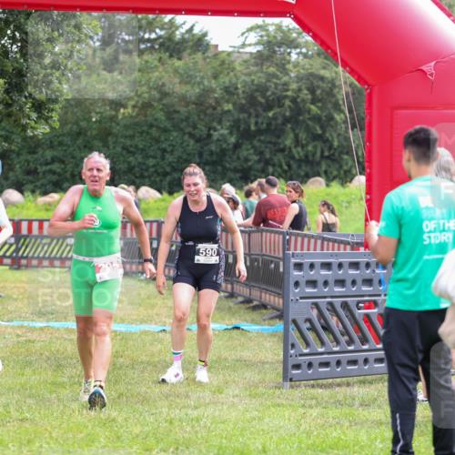 21.06.2026 - 29. Vierlanden-Triathlon Andreas Tolksdorf http://msf.ph/oto/9915458 21.06.2026 11:41:49 Ziel 205, 563, 590 meine-sportfotos.de