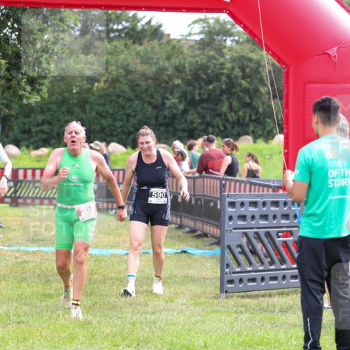 21.06.2026 - 29. Vierlanden-Triathlon Andreas Tolksdorf http://msf.ph/oto/9915460 21.06.2026 11:41:49 Ziel 205, 563, 590 meine-sportfotos.de