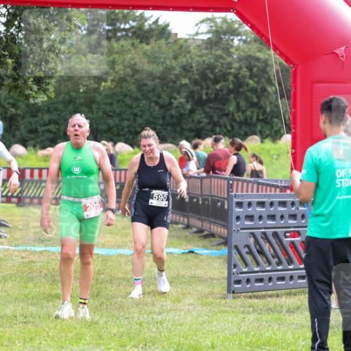 21.06.2026 - 29. Vierlanden-Triathlon Andreas Tolksdorf http://msf.ph/oto/9915462 21.06.2026 11:41:49 Ziel 205, 563, 590 meine-sportfotos.de
