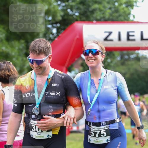 21.06.2026 - 29. Vierlanden-Triathlon Andreas Tolksdorf http://msf.ph/oto/9915479 21.06.2026 11:42:26 Ziel 484, 570, 579 meine-sportfotos.de
