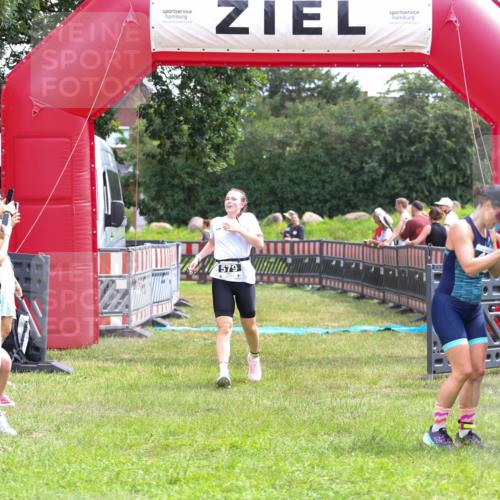 21.06.2026 - 29. Vierlanden-Triathlon Andreas Tolksdorf http://msf.ph/oto/9915482 21.06.2026 11:42:29 Ziel 484, 570, 579 meine-sportfotos.de