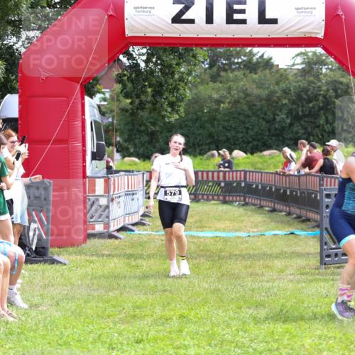 21.06.2026 - 29. Vierlanden-Triathlon Andreas Tolksdorf http://msf.ph/oto/9915487 21.06.2026 11:42:30 Ziel 484, 515, 570, 579 meine-sportfotos.de
